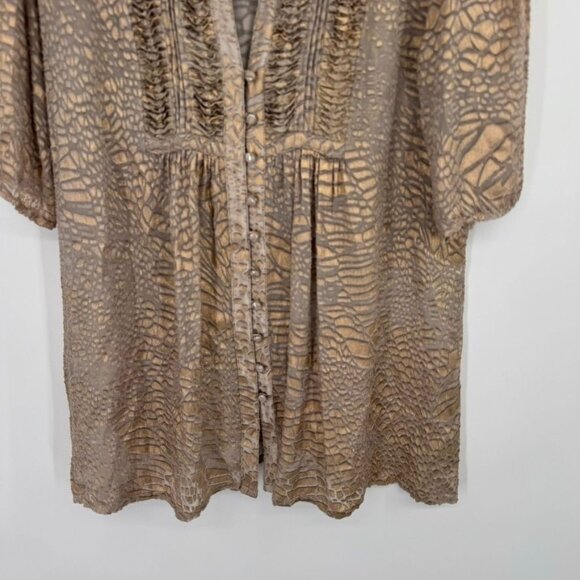 Chicos 1 Animal Print semi Sheer burnout Tunic 3/4 Sleeves Size medium Gold - Picture 5 of 11